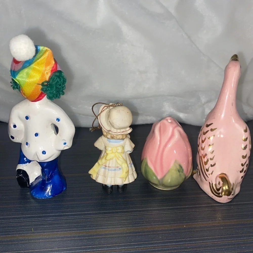 Vintage Set The 4Porcelain Decor - Picture 2 of 4